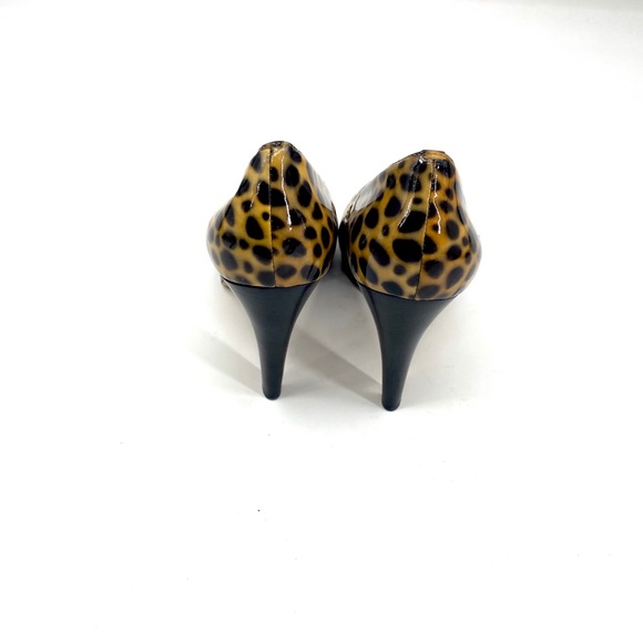 💕SALE💕Via Spiga Patten Leather Animal Print Heel - Picture 4 of 10